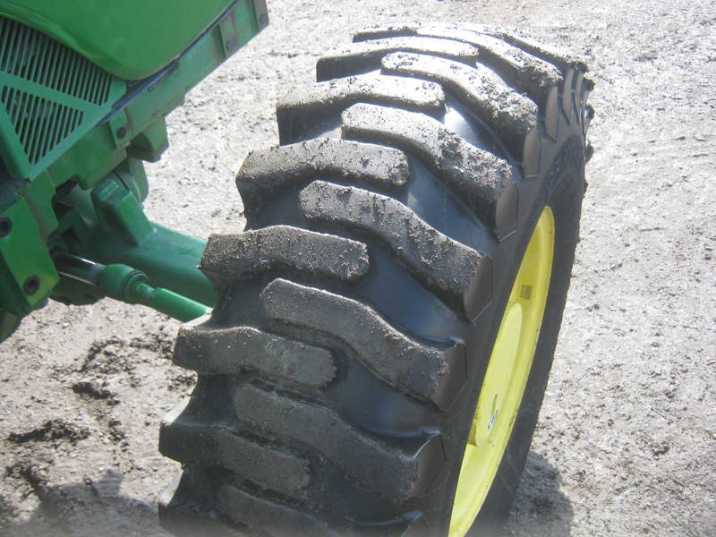 Tractors - Farm  John Deere 5100E Tractor  Photo